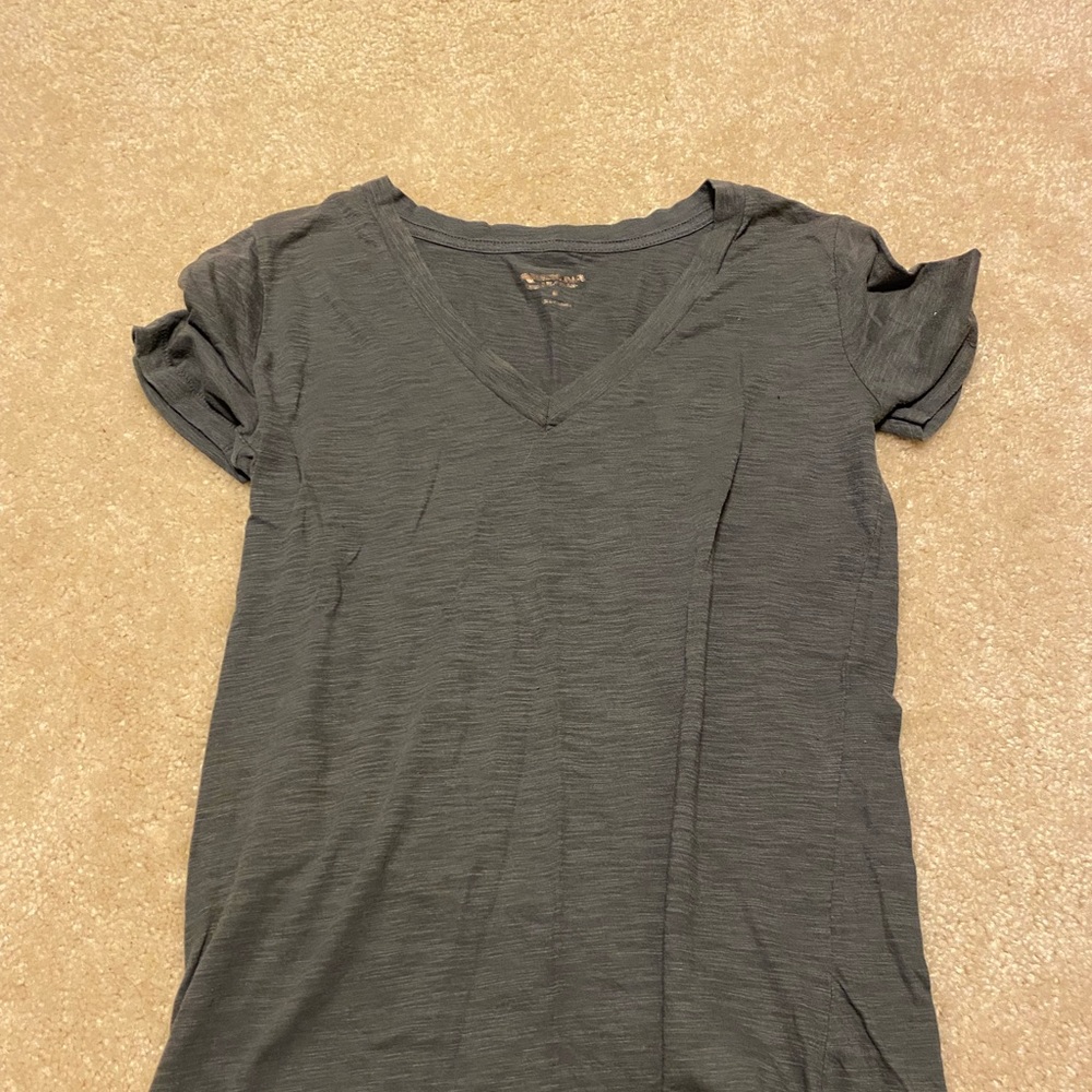 Grey t-shirt